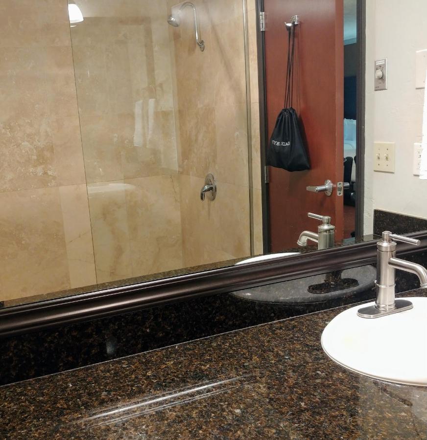Best Western Plus Parkway Inn Wilsonville Esterno foto