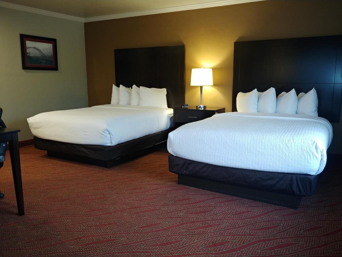 Best Western Plus Parkway Inn Wilsonville Esterno foto