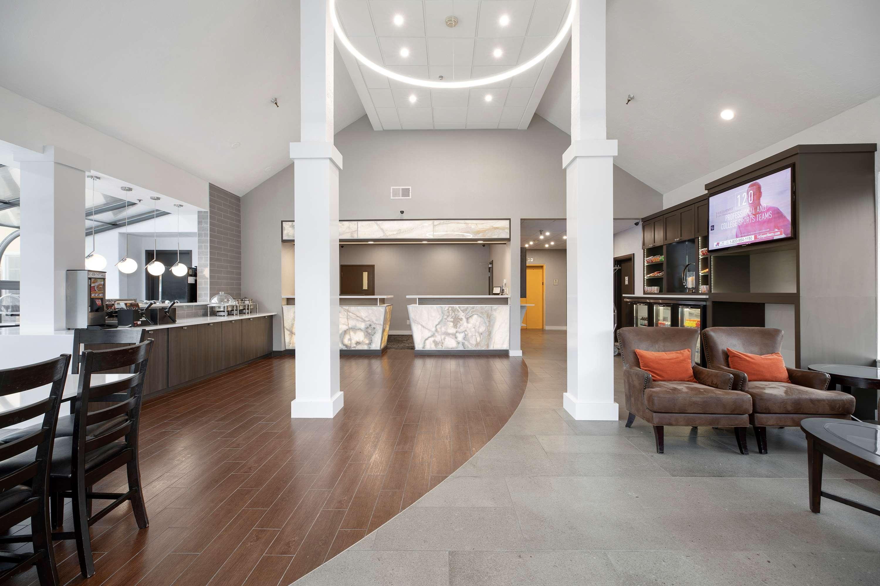 Best Western Plus Parkway Inn Wilsonville Esterno foto
