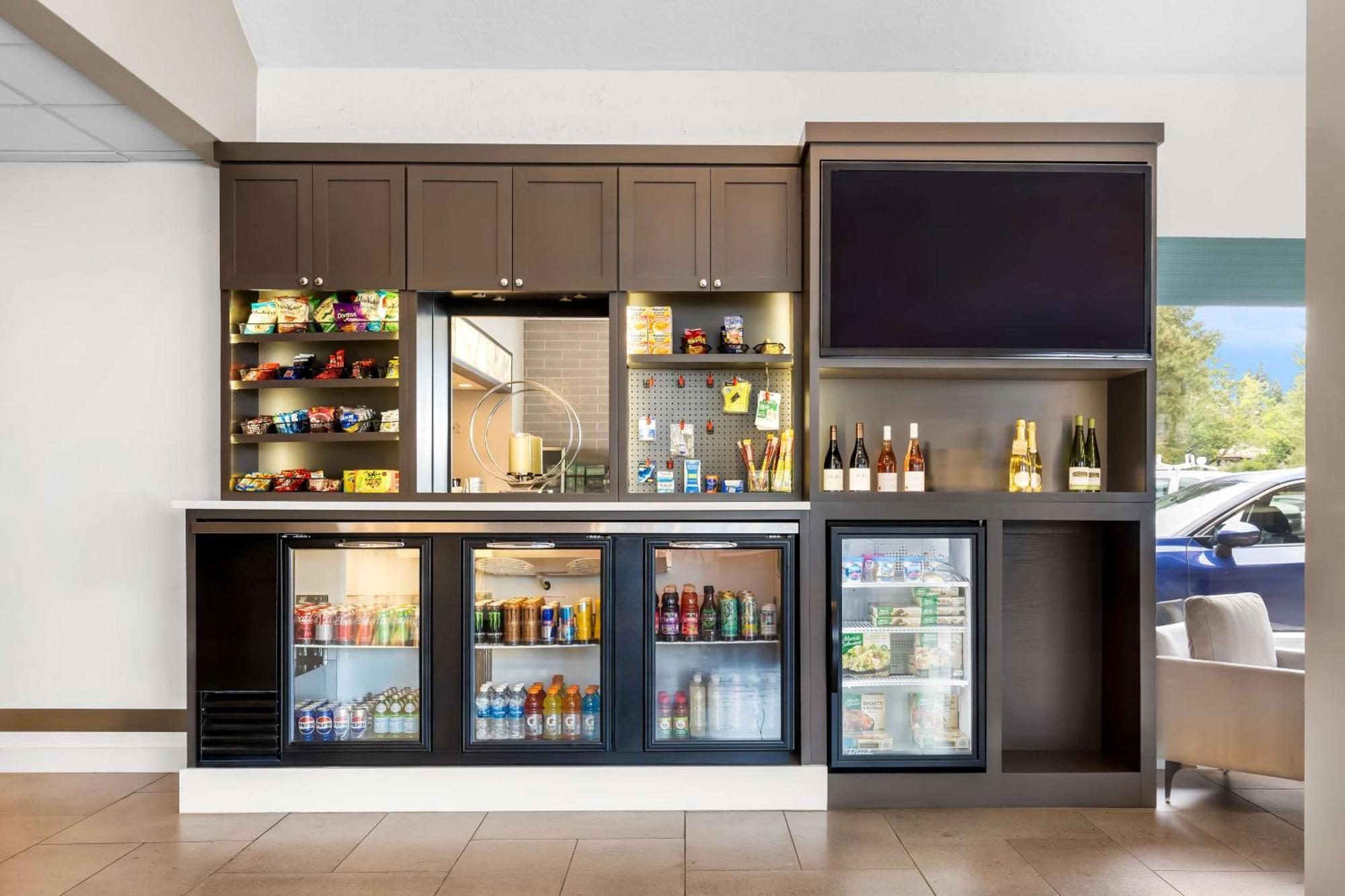 Best Western Plus Parkway Inn Wilsonville Esterno foto